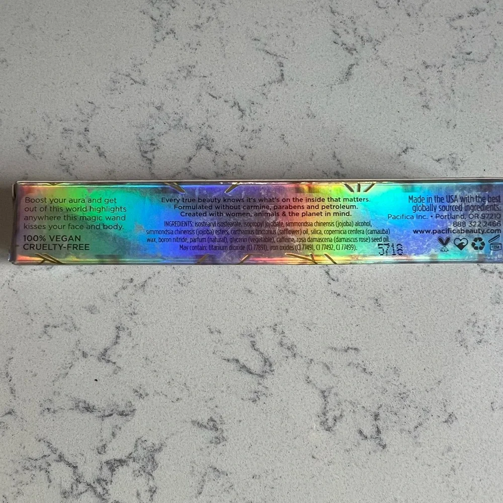 Pacifica Beauty Rainbow Crystals Liquid Mineral Strobe Highlighter Unicorn